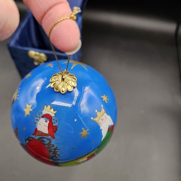 Pier 1 li bien glass ornament handpainted nativity scene 2007 - Picture 5 of 8